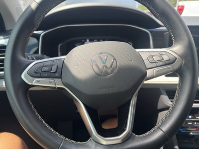 2025 Volkswagen Taos SEL