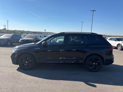 2023 Volkswagen Tiguan SE R-Line Black