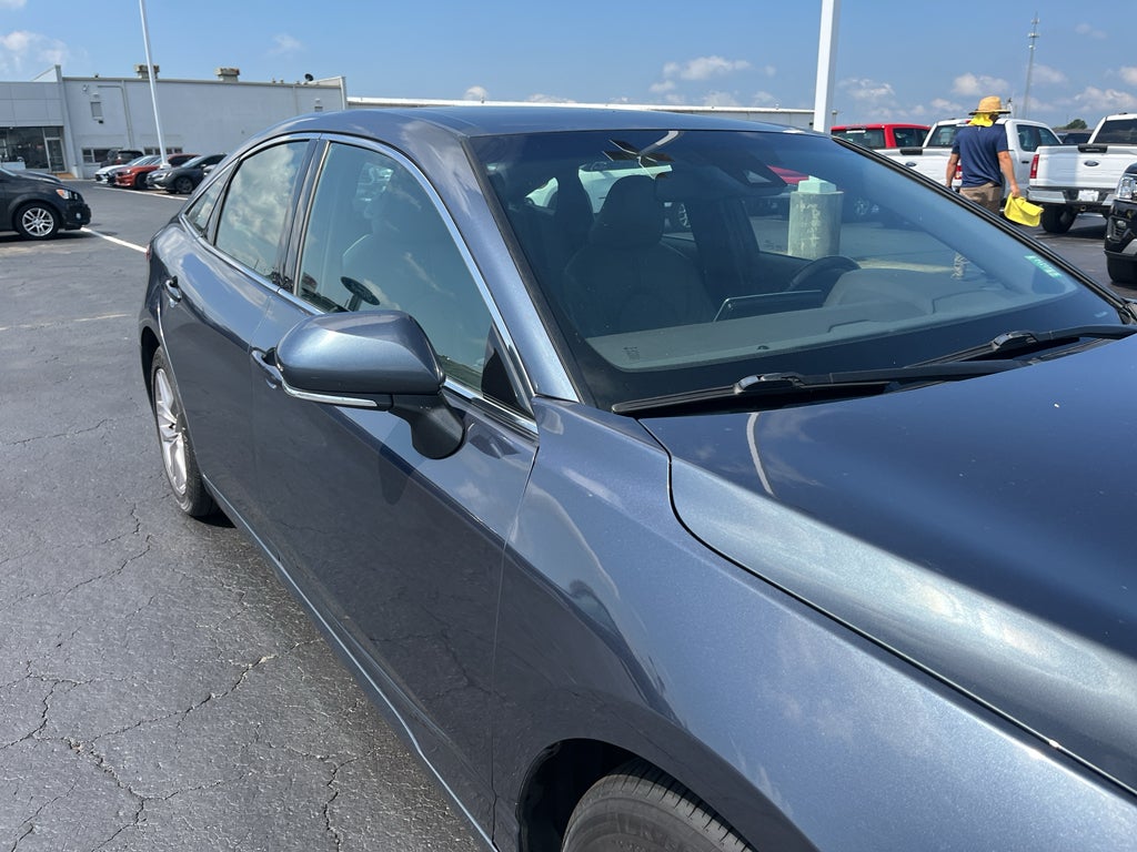 2019 Toyota Avalon XLE