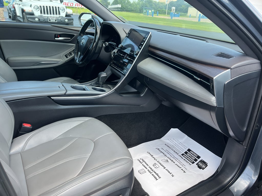 2019 Toyota Avalon XLE