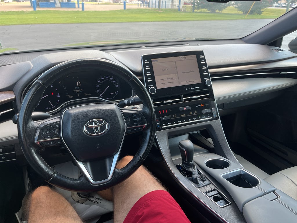 2019 Toyota Avalon XLE