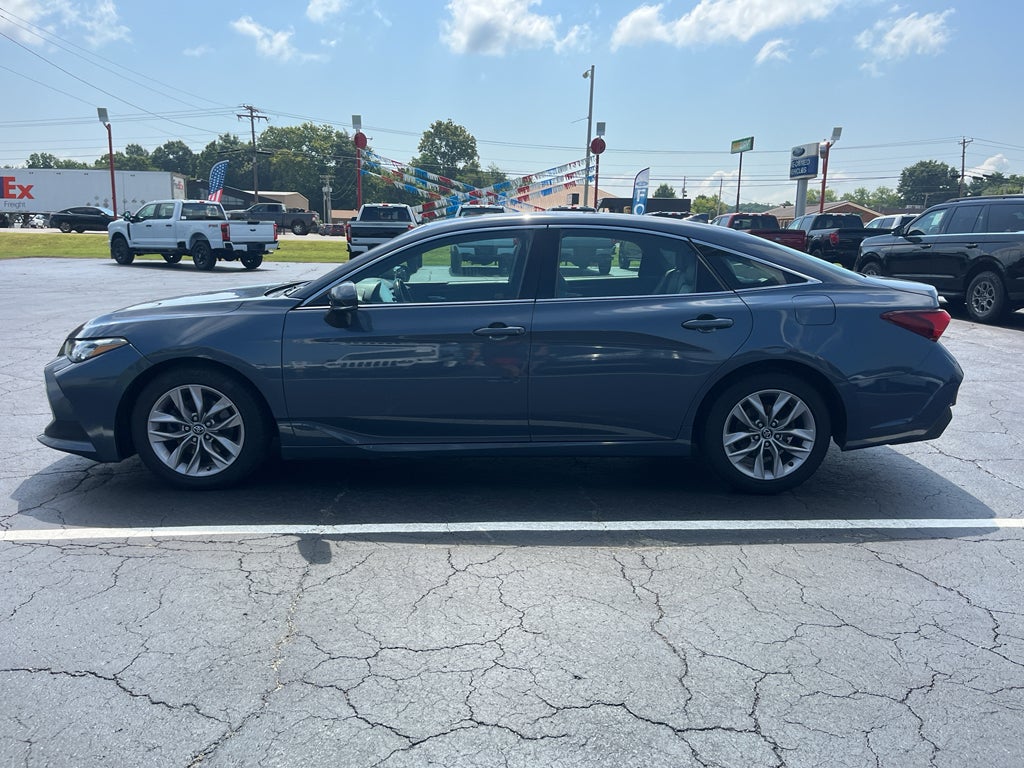 2019 Toyota Avalon XLE