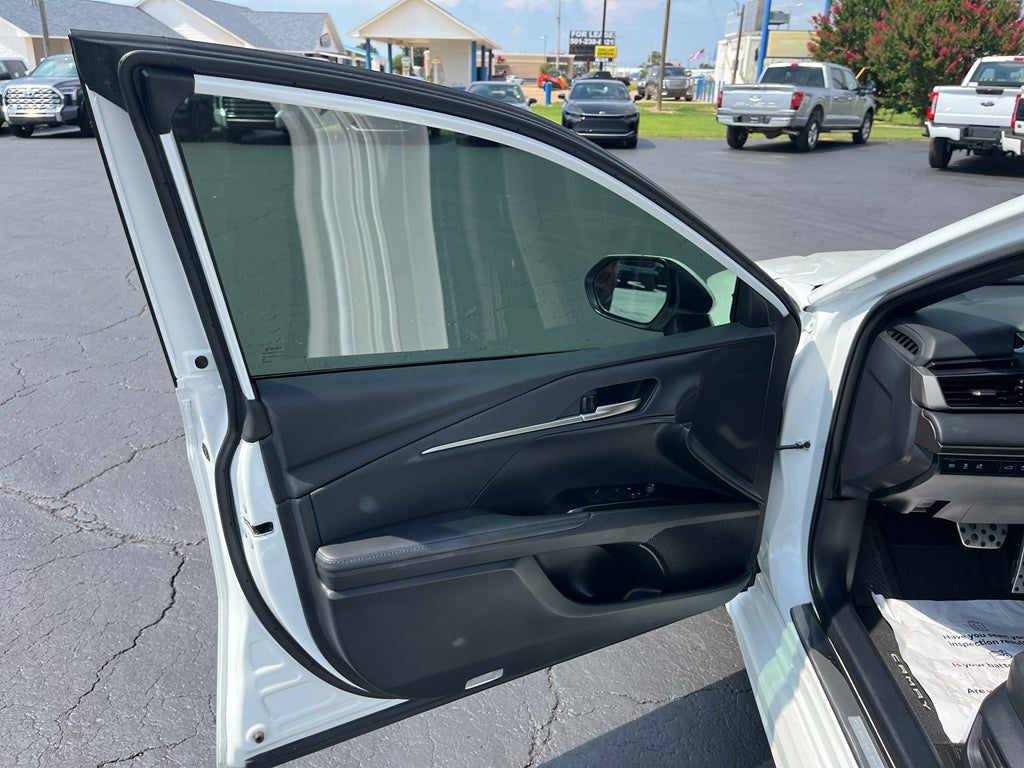 2025 Toyota Camry Hybrid XSE