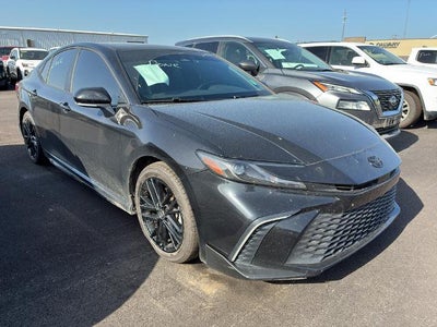 2025 Toyota Camry Hybrid SE