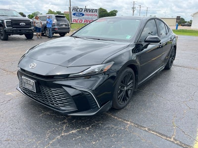 2025 Toyota Camry Hybrid SE