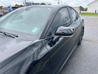 2025 Toyota Camry Hybrid SE