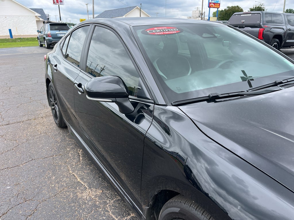 2025 Toyota Camry Hybrid SE