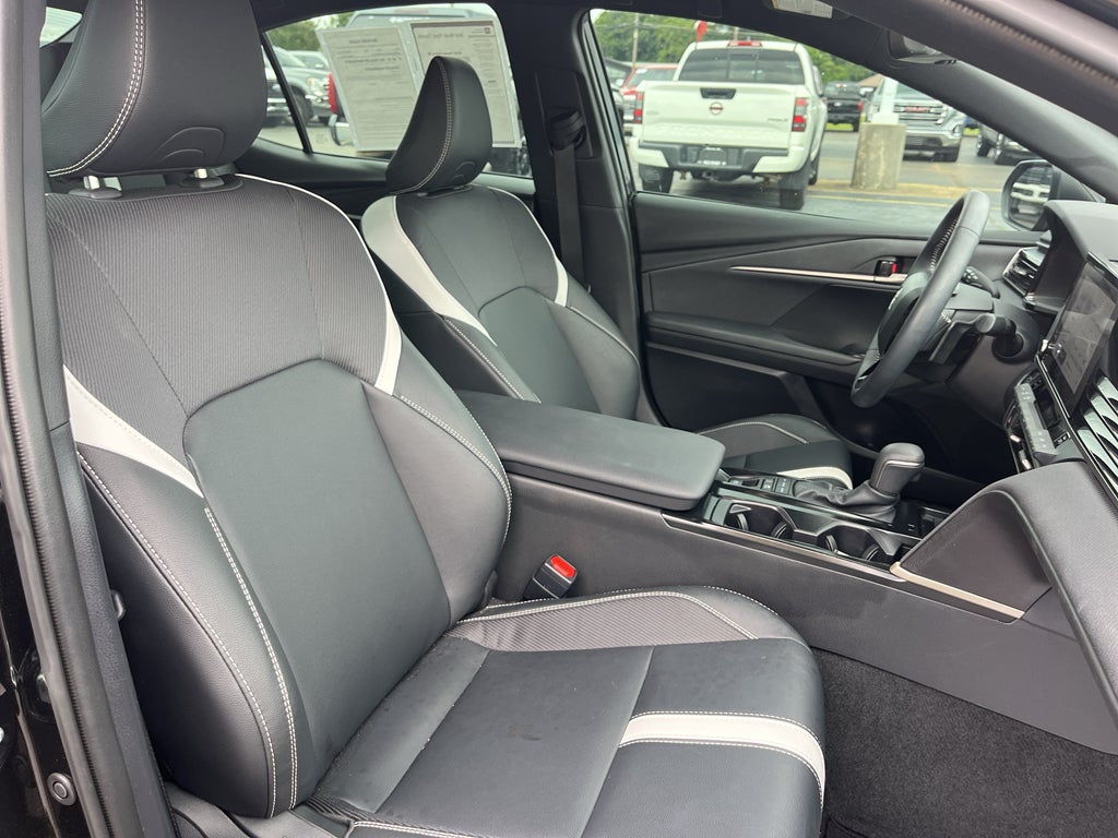 2025 Toyota Camry Hybrid SE