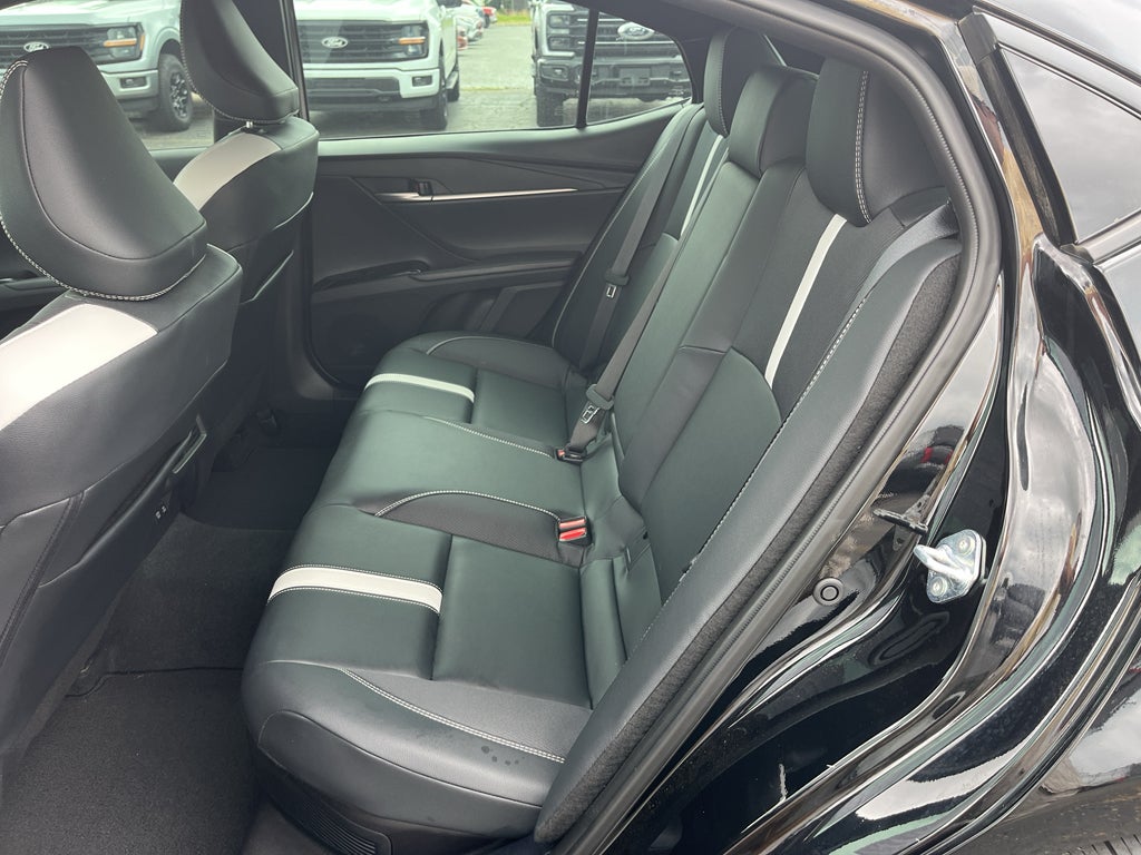 2025 Toyota Camry Hybrid SE