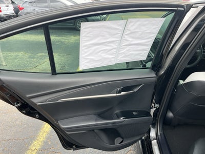 2025 Toyota Camry Hybrid SE
