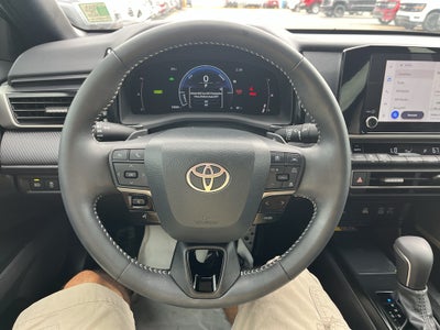 2025 Toyota Camry Hybrid SE