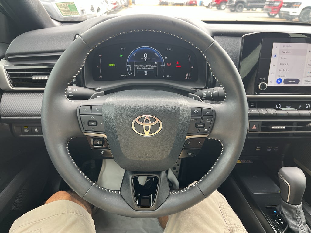 2025 Toyota Camry Hybrid SE