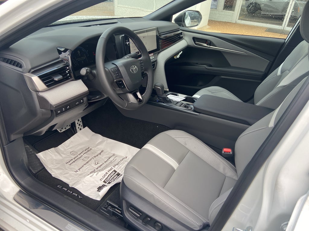 2026 Toyota Camry Hybrid SE