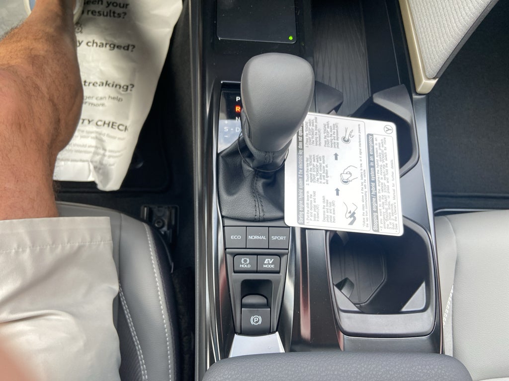2026 Toyota Camry Hybrid SE