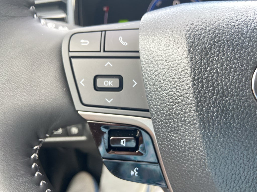 2026 Toyota Camry Hybrid SE