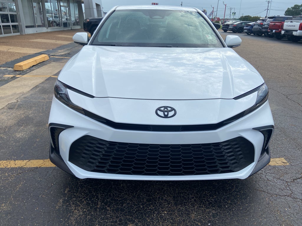 2026 Toyota Camry Hybrid SE