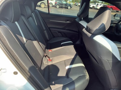 2026 Toyota Camry Hybrid SE