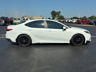 2026 Toyota Camry Hybrid SE