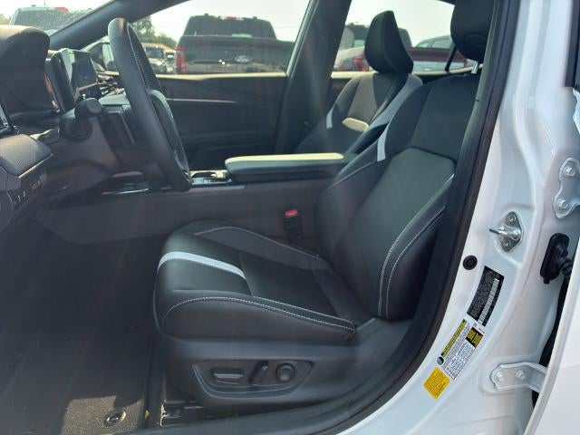 2026 Toyota Camry Hybrid SE