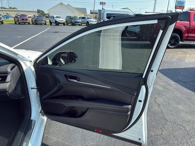 2026 Toyota Camry Hybrid SE