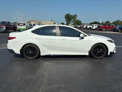 2026 Toyota Camry Hybrid SE