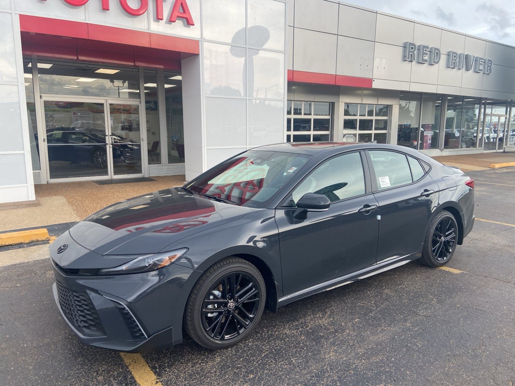 2026 Toyota Camry Hybrid SE