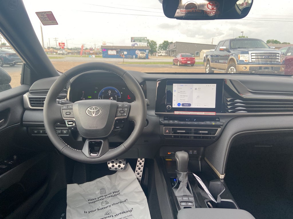 2026 Toyota Camry Hybrid SE