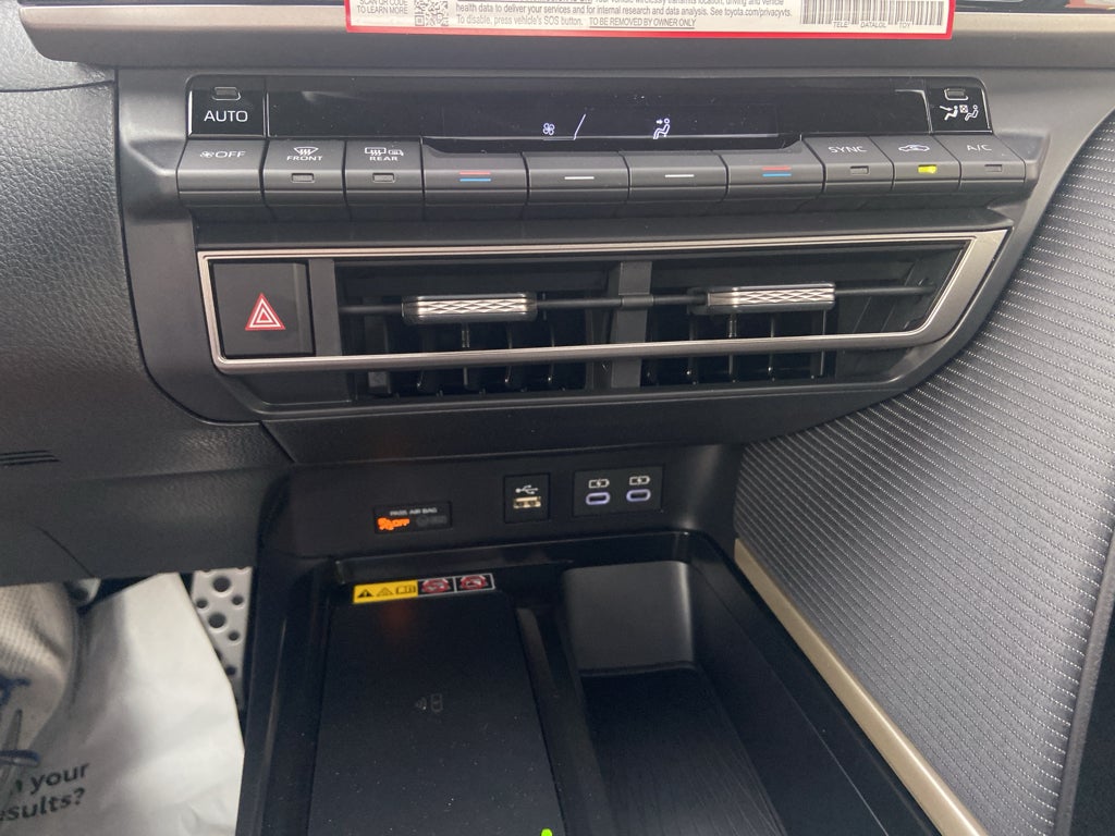 2026 Toyota Camry Hybrid SE