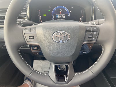 2026 Toyota Camry Hybrid SE