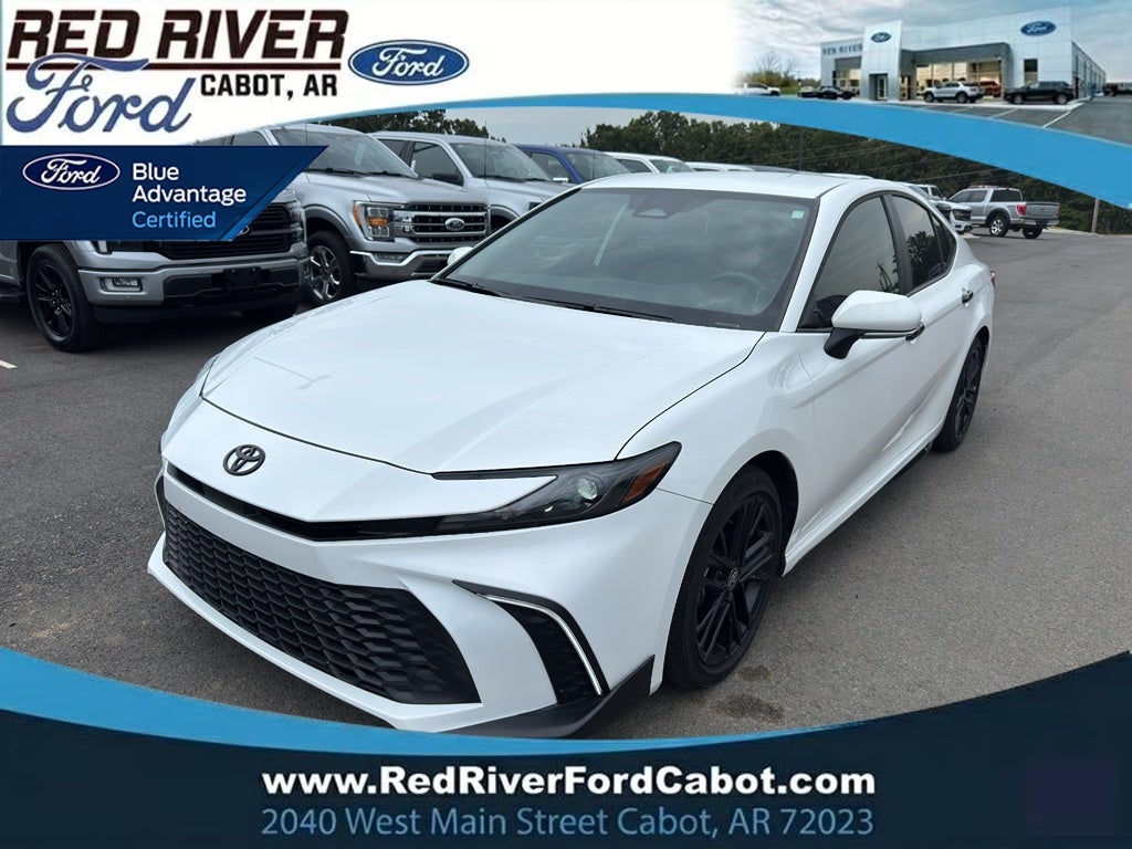 2025 Toyota Camry Hybrid SE
