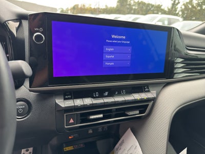 2025 Toyota Camry Hybrid SE