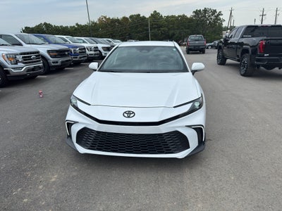 2025 Toyota Camry Hybrid SE