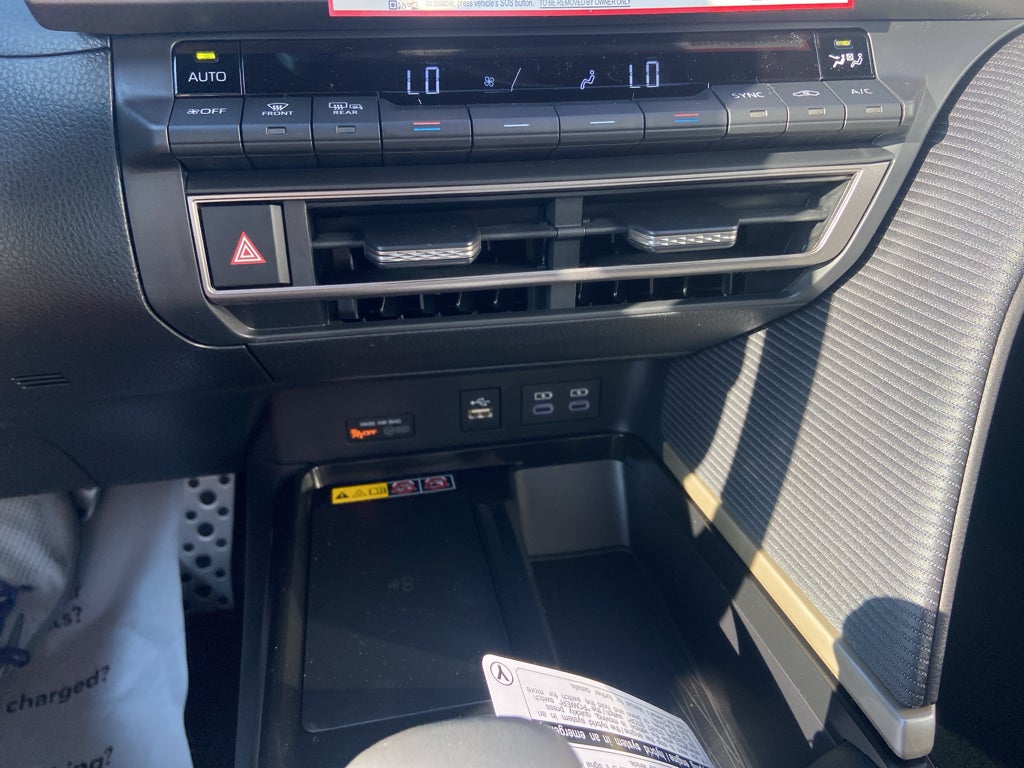2026 Toyota Camry Hybrid SE