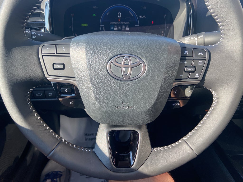 2026 Toyota Camry Hybrid SE