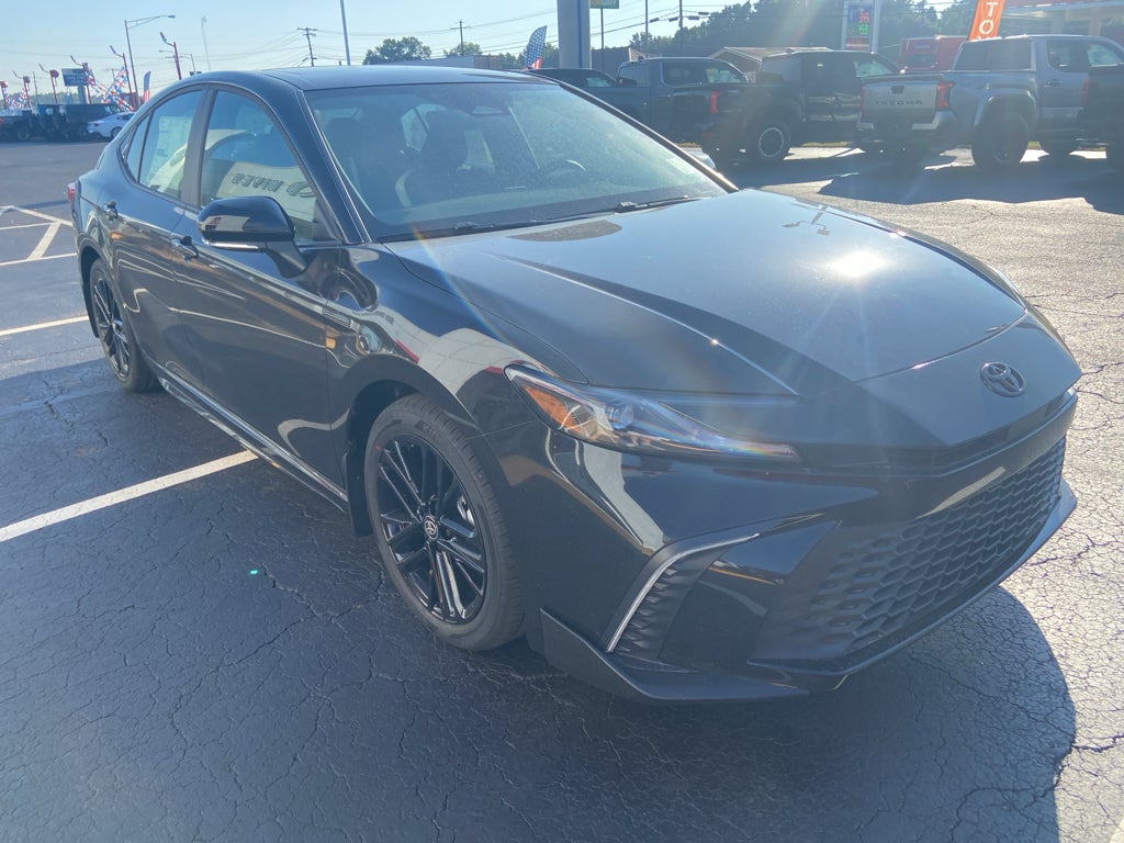 2026 Toyota Camry Hybrid SE