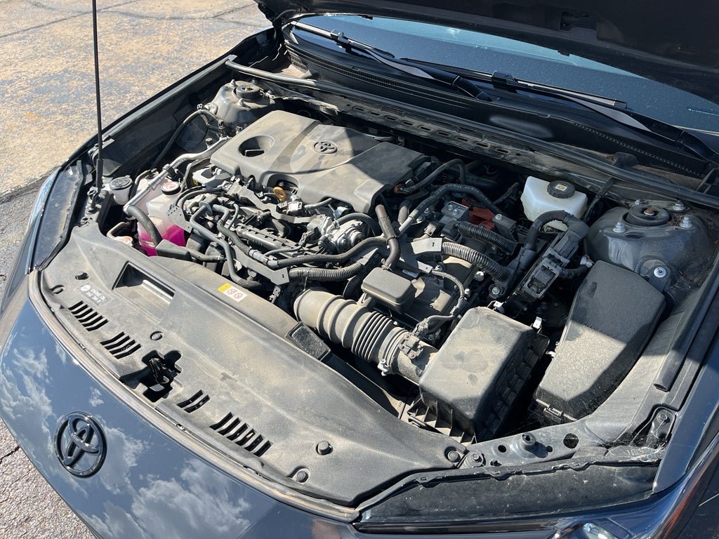 2025 Toyota Camry Hybrid SE