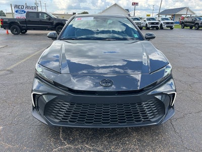 2025 Toyota Camry Hybrid SE