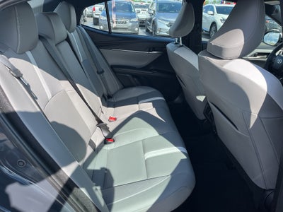 2025 Toyota Camry Hybrid SE