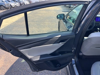 2025 Toyota Camry Hybrid SE