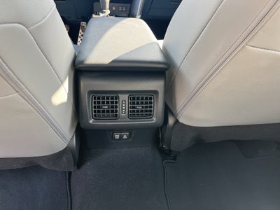 2025 Toyota Camry Hybrid SE
