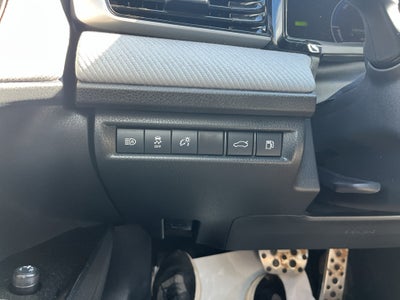 2025 Toyota Camry Hybrid SE