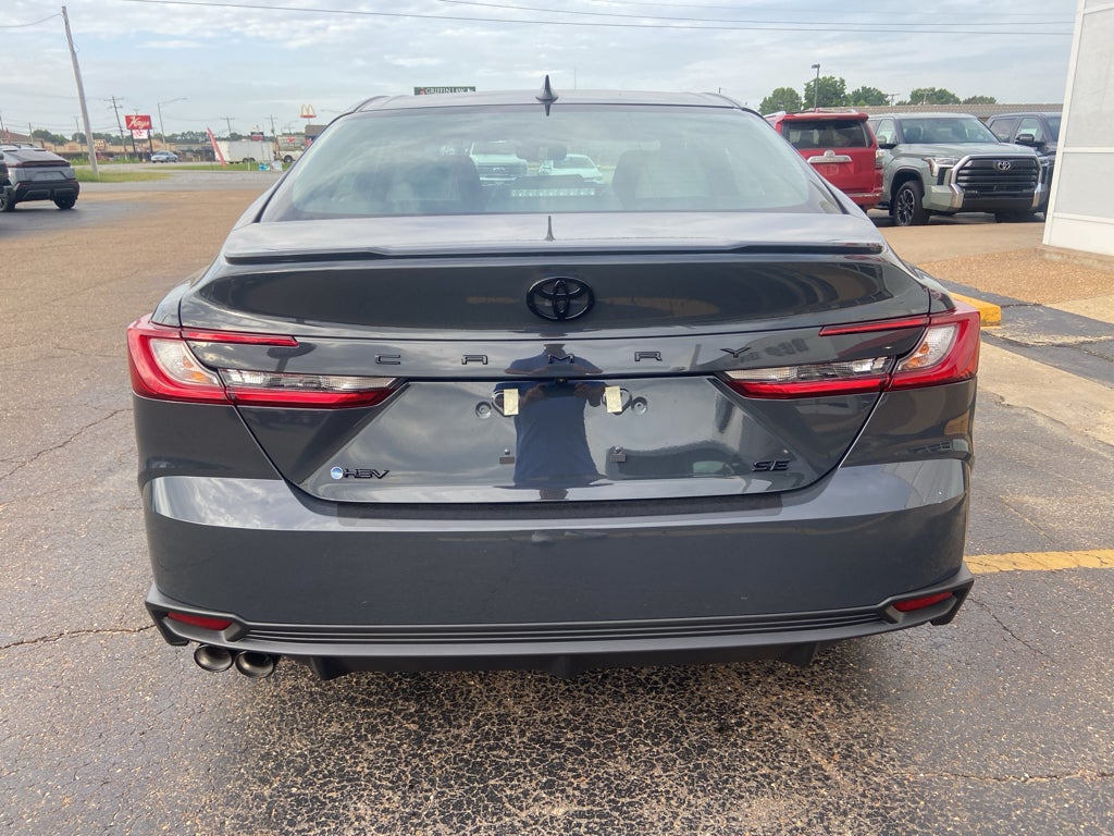 2026 Toyota Camry Hybrid SE