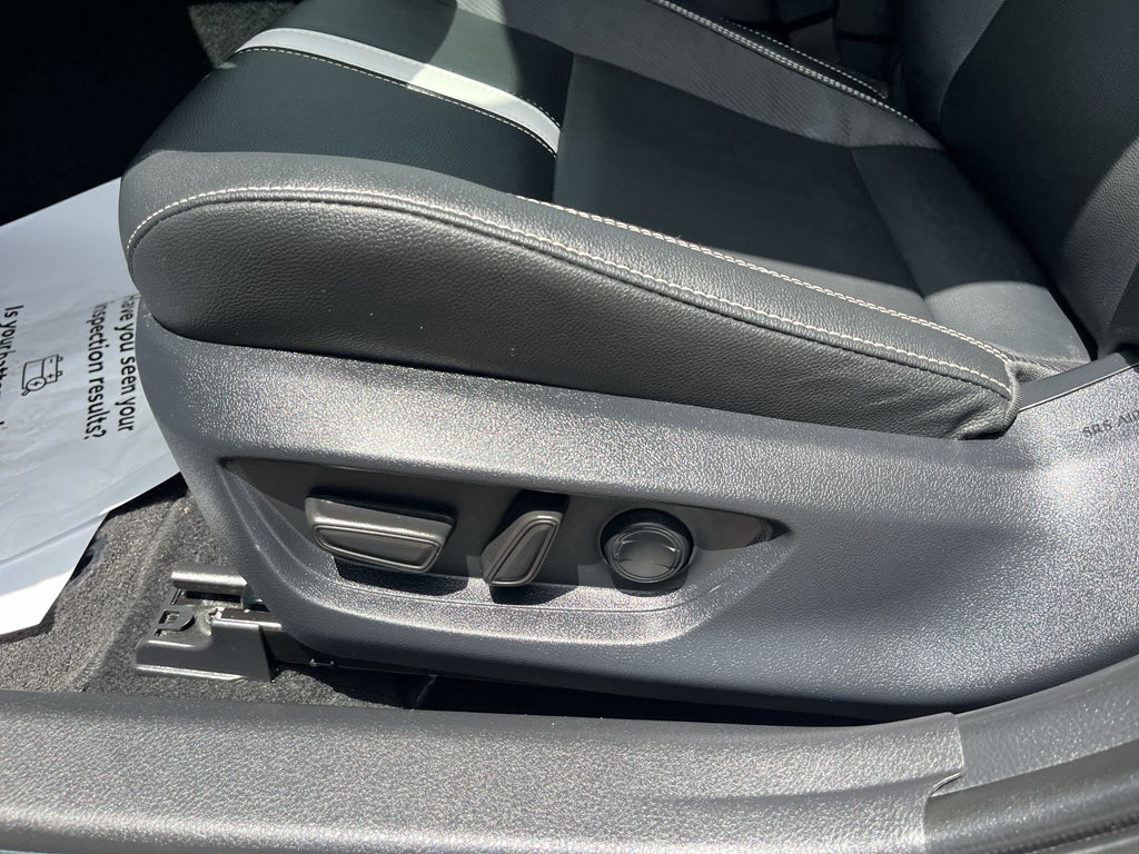 2026 Toyota Camry Hybrid SE