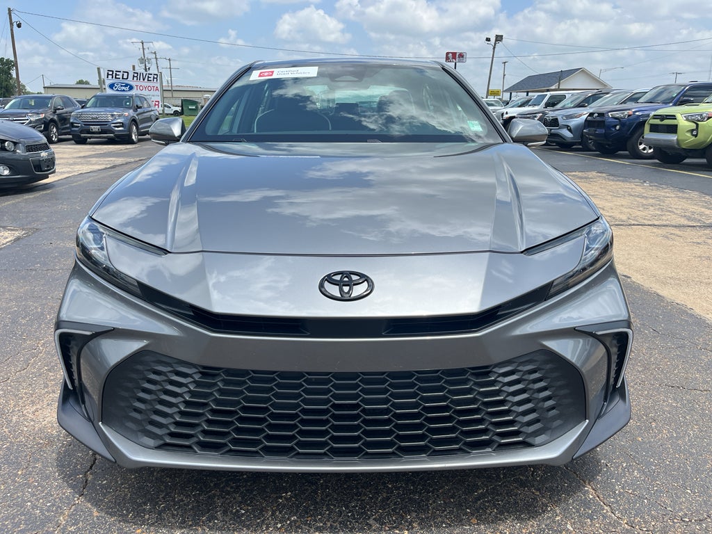 2026 Toyota Camry Hybrid SE
