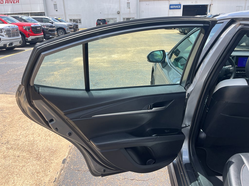 2026 Toyota Camry Hybrid SE