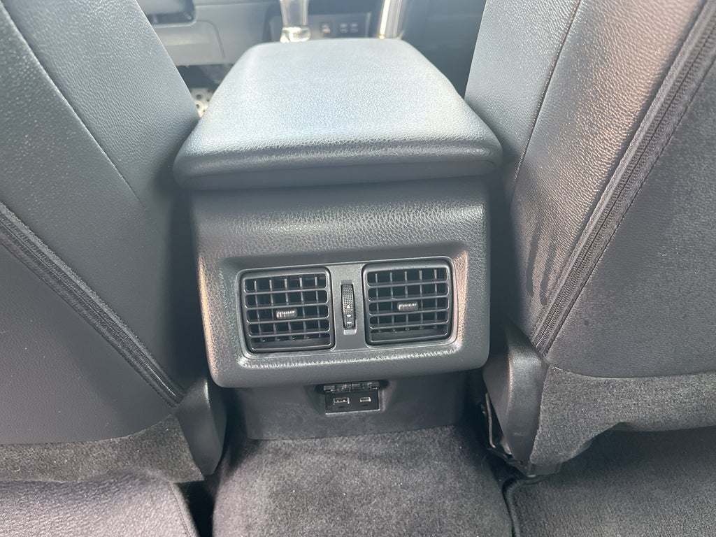 2026 Toyota Camry Hybrid SE