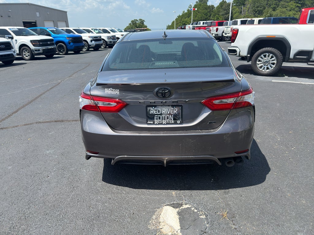 2020 Toyota Camry SE