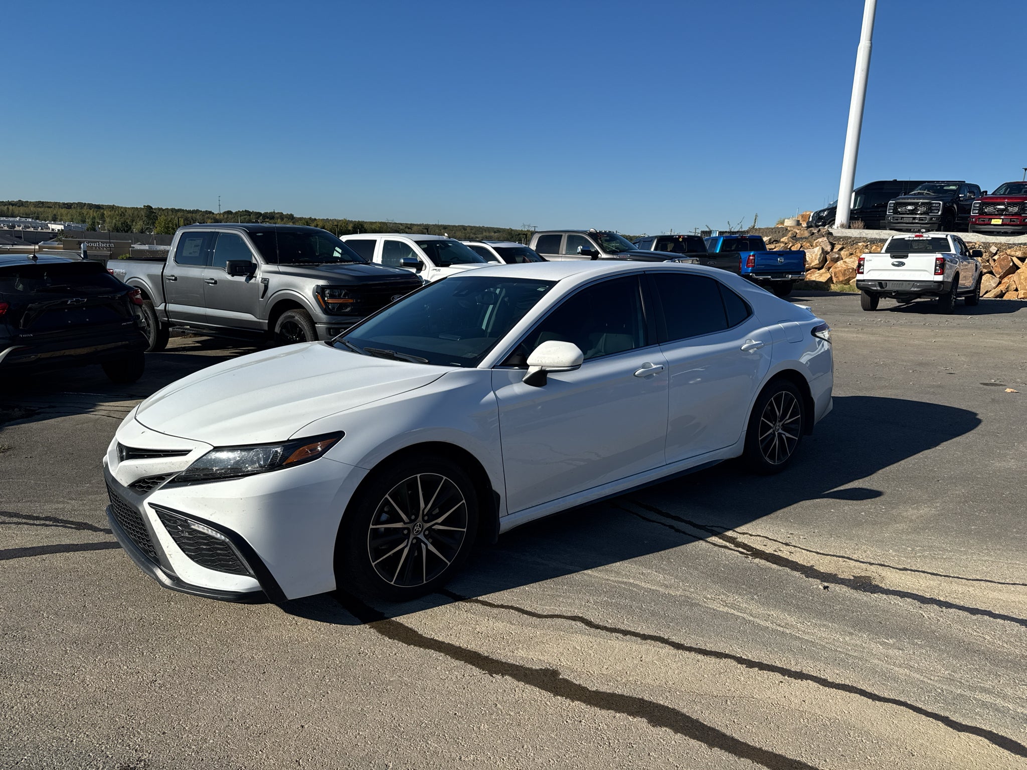 2023 Toyota Camry SE