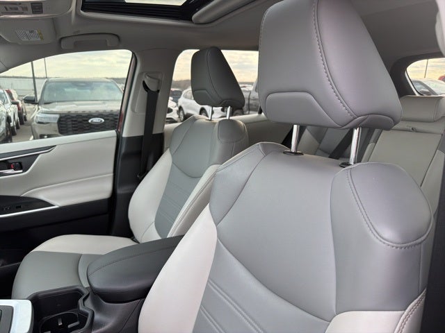 2024 Toyota RAV4 Hybrid XLE Premium