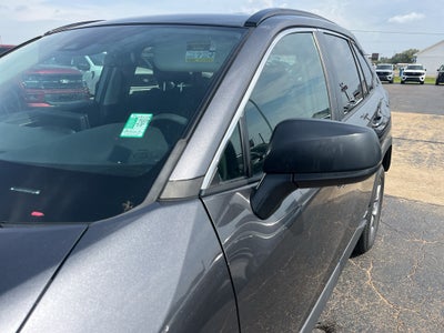 2022 Toyota RAV4 Hybrid LE